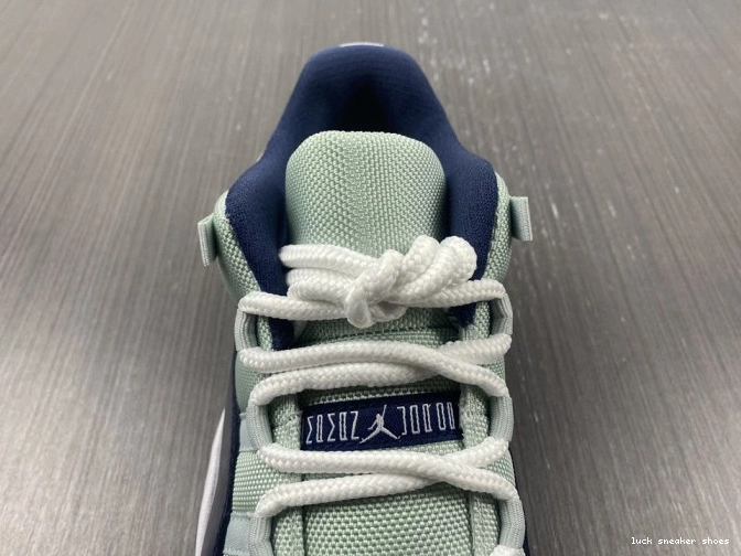 Cheap LUCY Georgetown Jordan Air 11 528895-007 Low Retro 0712